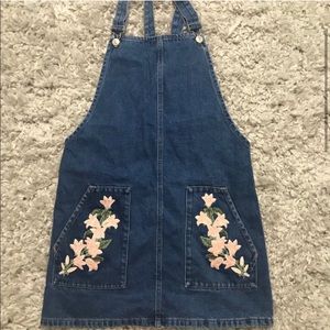 TOPSHOP Embroidered Lilac Floral Denim Overall Dress